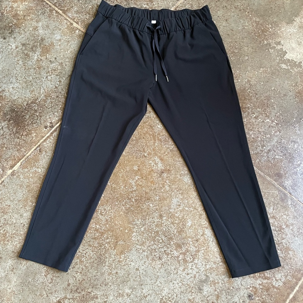 Lululemon size 12 joggers. Brand new without tags. Never worn.